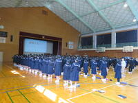 １，2年生は真剣な態度で聞きました